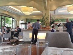 -鲤鱼洲酒店港鲤咖啡厅