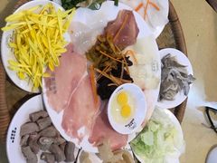 -桥香园云南过桥米线(金马碧鸡店)