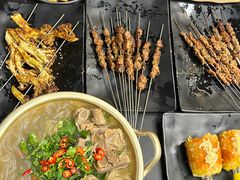 -许哥东北烧烤·铁丳烤串·宫后夹肉(繁花中心店)