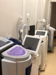 -广州健丽·去眼袋医疗美容机构