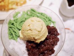 猫山王榴莲红豆煎蕊-关夫人餐厅(KLCC阳光广场店)