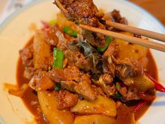 -先启半步颠小酒馆(白麓里店)