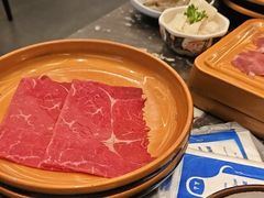 -牛YO寿喜烧·铁板烧和牛火锅自助(市府恒隆店)