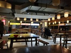 大堂-传说中的新疆炒米粉(汇品坊美食城店)
