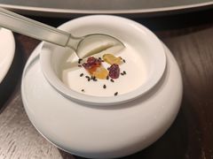 -沪昕金让六尺饭店·粤菜·海鲜·融合菜(四季青店)