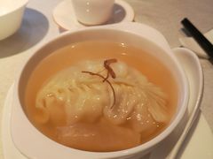 花胶灌汤饺-皇朝会.经典传统粤菜(外滩店)