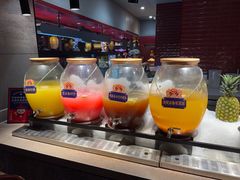 -芝小官毛肚火锅海鲜自助(苏州吴江区万宝店)