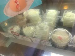 -红宝石·鲜奶小方·海派西点房(南丹店)