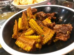 玉米烧排骨-刘胖子家常菜·蹄花焖藕(中南店)