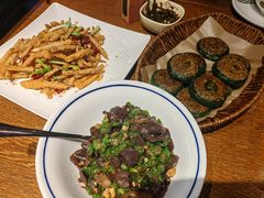 -湘力力小院·鱼汤泡饭(枫林路店)