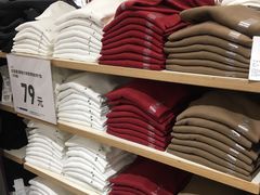 -优衣库(重庆星光时代广场店)