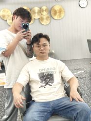 点击看大图 -即型男士理发工作室