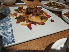 杏鲍菇炒牛肉-云海肴·汽锅鸡·云南菜(美罗城店)