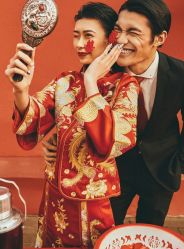 点击看大图 -挪娅婚纱摄影皇家会所