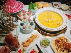领鲜花胶鸡汤-领鲜天下·焗海鲜·花胶鸡(天目里店)