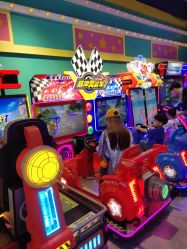 -LuckyStar幸运星家庭娱乐中心(东莞国贸店)