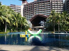 -三亚湾海居铂尔曼度假酒店