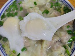 -胖子馄饨坊(天目大厦东南)
