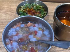 -成都你六姐·牛肉冒菜(上海环宇荟店)