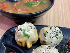 -小杨生煎(金山百联购物中心3楼店)