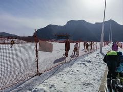 -荣盛康旅野三坡滑雪场