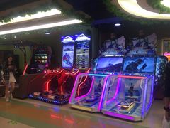 -爱玩嘉年华(江北一店)