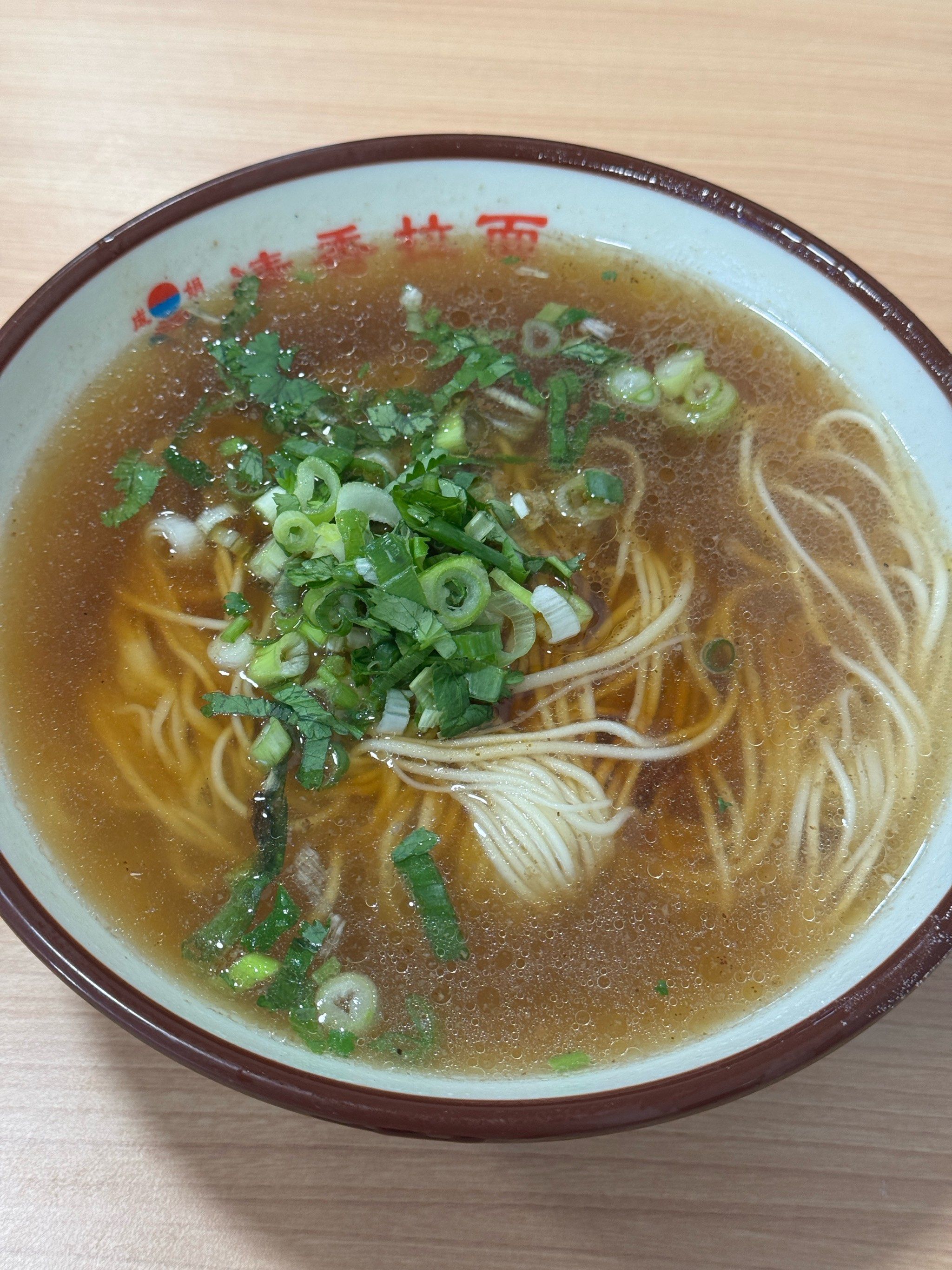 面,一碗小菜,那味道,简直让人榴莲往返#爱上一碗面 #本地面馆推荐集