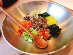 烤牛肉拌饭-梨花牛肉汤饭(仁恒伊势丹店)