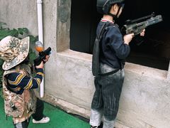 -东湖小天池真人CS彩弹野战基地