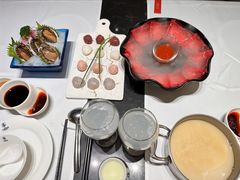 -红鼎豆捞·非遗鲍皇汤火锅(宝丰路店)