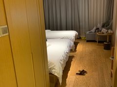 -铂逸梦秦酒店(横店梦幻谷店)
