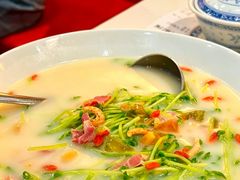 -禄鼎记·排队俩小时都要吃的酸菜鱼(石牌桥店)