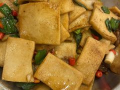 -江城燕子大排档(江汉路步行街店)