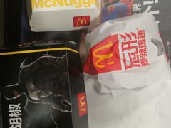 -麦当劳(乳山路店)