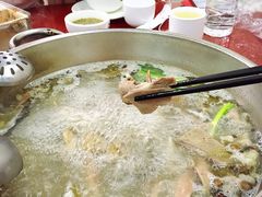 -老石黑山羊毛驴肉火锅(金凯广场店)