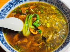 大肠面加咸菜毛豆-沪西老弄堂面馆(定西路店)