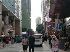 -八一好吃街·高品美食广场