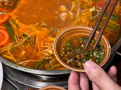 -亮欢寨酸汤鱼(沙冲路店)