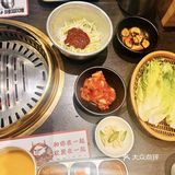 就是要大口吃肉，shuang[调皮]