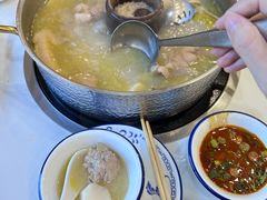 -朴小妹人参鸡汤火锅(长白山万达店)