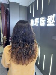 -藤野造型烫发染发