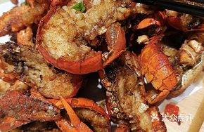 Spicy Salted Red Claw Lobster