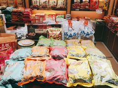 零售区-陈昌银麻花(嘉陵江滨江路店)