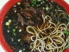 -小龙大肉面馆