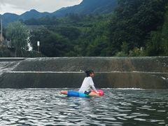 -安吉龙王山峡谷漂流