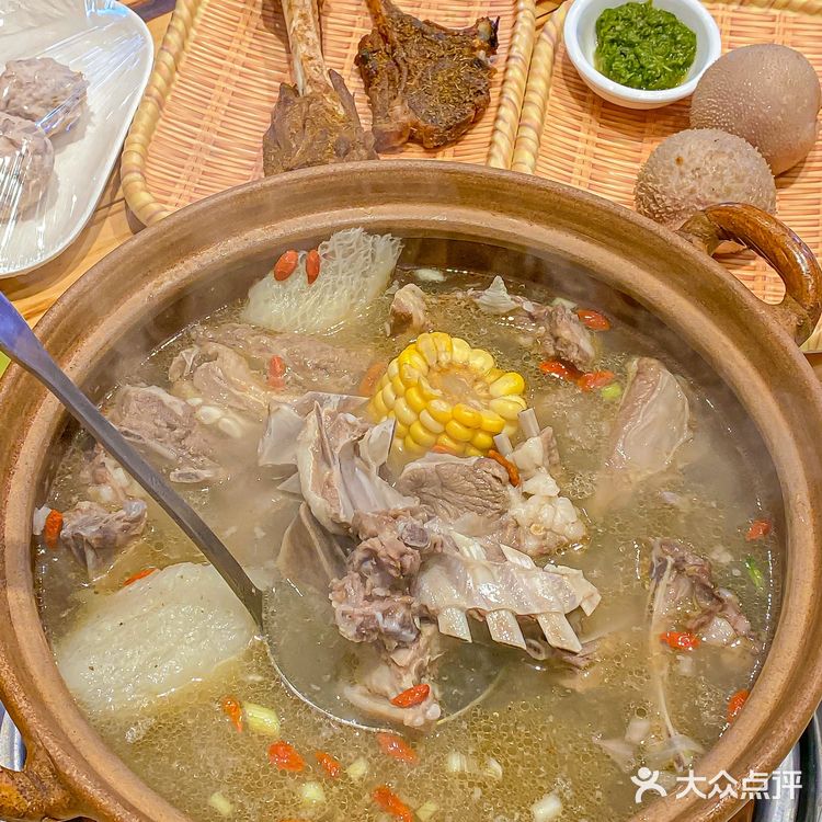 想告诉厦门的朋友，这家羊肉炉有多好吃！！