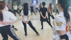 -STAR舞蹈工作室