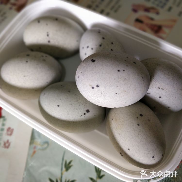 凉拌皮蛋，炎炎夏日里的开胃小菜