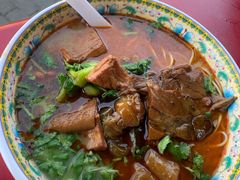 红烧牛三宝面-金杨拉面王小吃面馆·牛三宝面·红烧牛肉粉