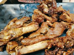 -钳小柒·小龙虾蓝龙王烧烤夜宵(长寿路店)